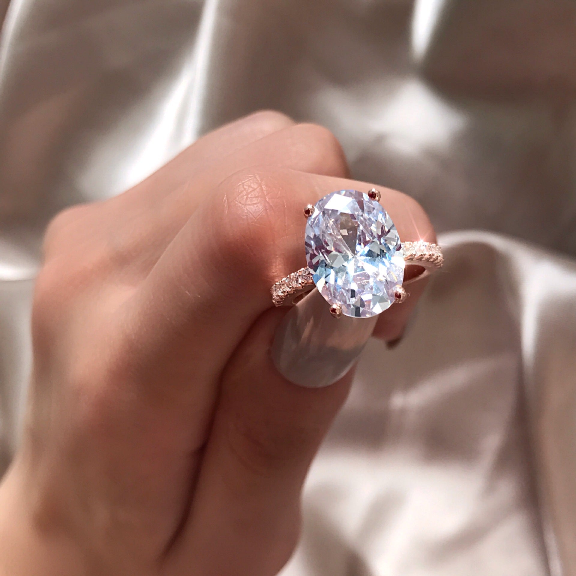 2 Carat Oval Shape D Color Lab-Created Diamond Wedding Ring Set | Luxury Halo Design for Timeless Love
