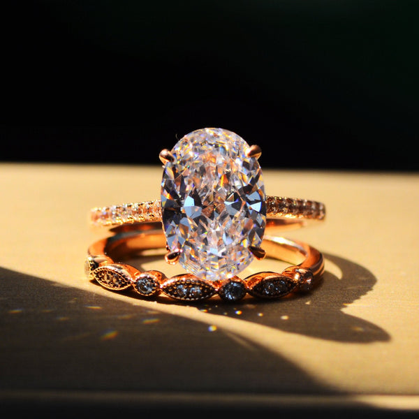 2 Carat Oval Shape D Color Lab-Created Diamond Wedding Ring Set | Luxury Halo Design for Timeless Love