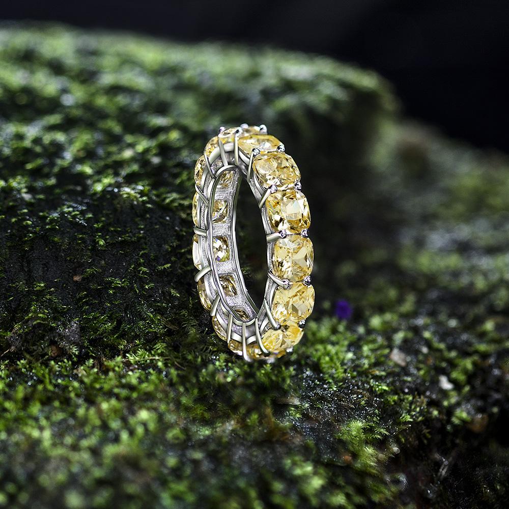 4 Carat Eternity Vivid Yellow Lab-Grown Diamond Brilliant Cut Ring | Best Wedding Ring. A minimalist eternity design perfect for luxurious engagements.