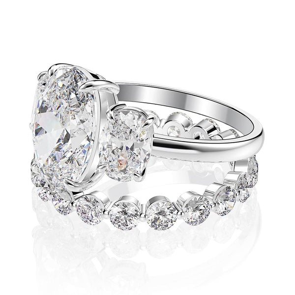 2-carat D color diamond wedding ring set with luxury halo design, perfect for engagement and wedding jewelry.